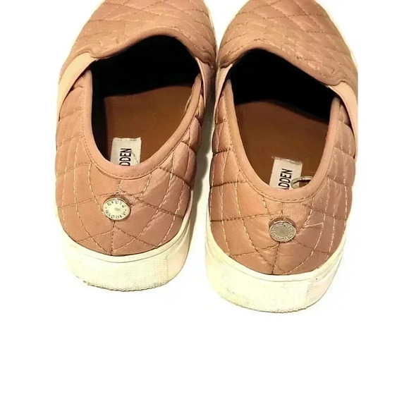 Steve Madden Pink Quilted Loafers Size 6.5 1B - Picture 4 of 10